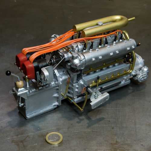 Moteur de la FIAT 806 GRAND PRIX.