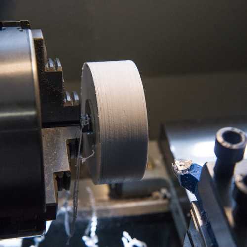 Usinage des disques au tour.