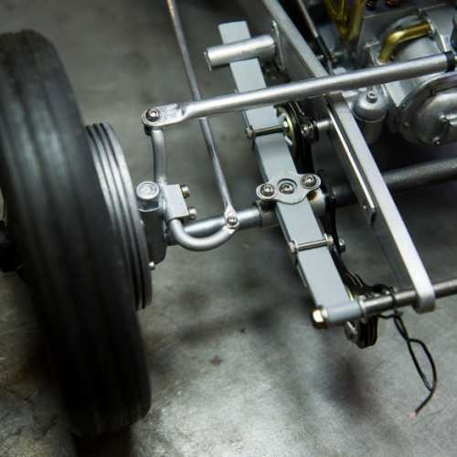 Finition du couplage des roues avec la direction Fiat 806