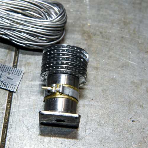 Il ne reste plus qu'à reproduire ce montage 8 fois - GN JAP v8 cycle car 1908